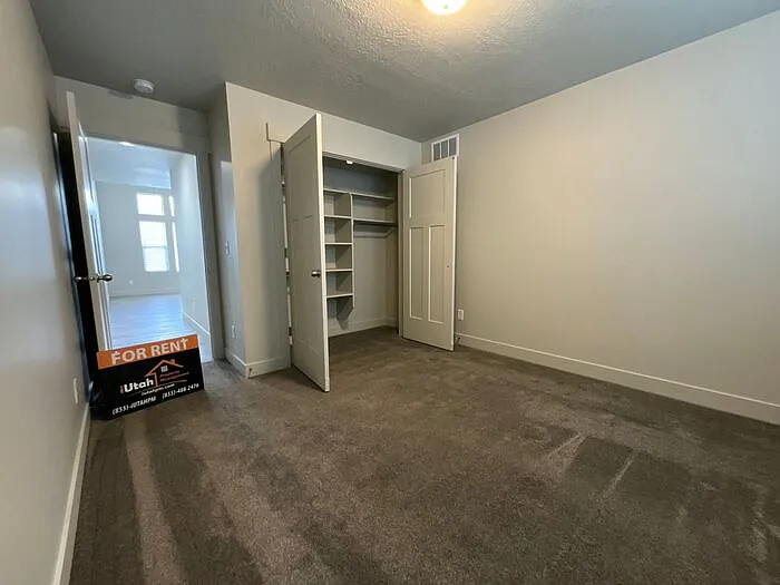 140 S Fenway Fields Dr — Photo 10