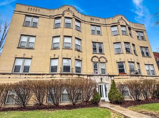 6204 N Claremont Ave APT 2, Chicago, IL 60659