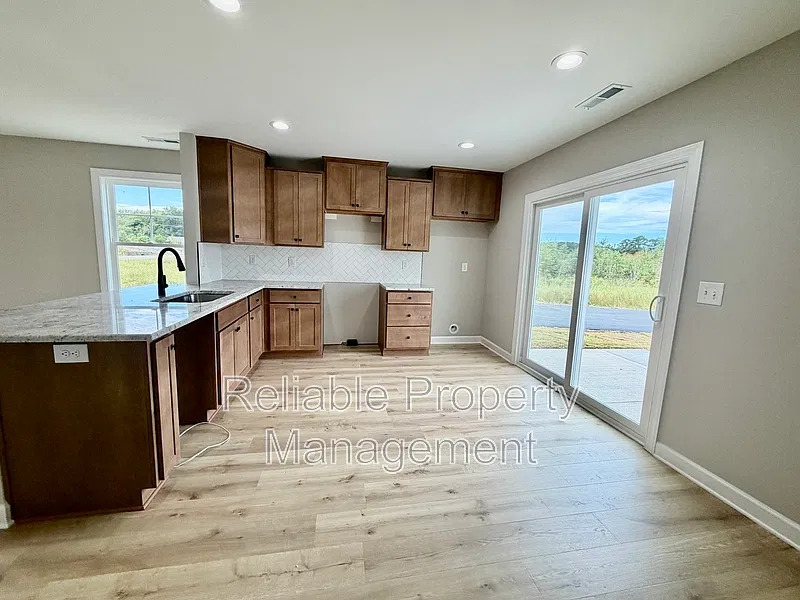 2 bed, 2.5 bath, $1,450 — Photo 4