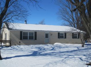 3442 S Hieland Rd, Saint Anne, IL 60964