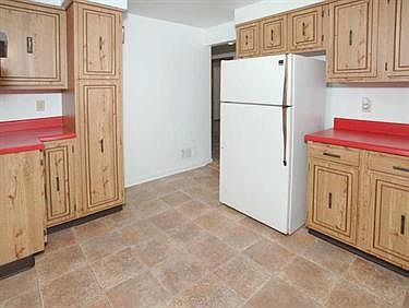 5th image of 711 William Dr