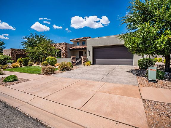 3rd image of 1504 W Shinnecock Dr
