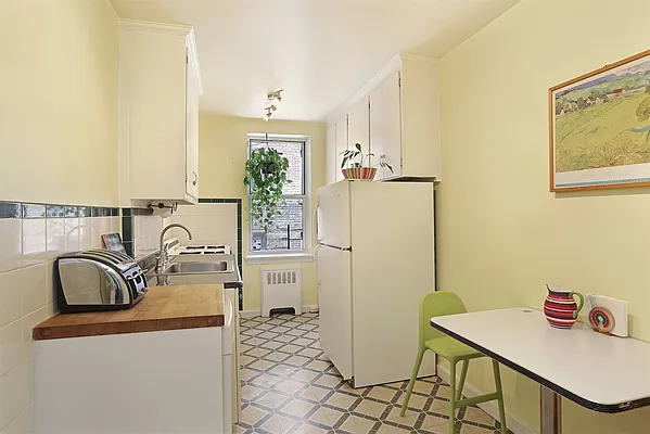 Sold by Corcoran | media 3
