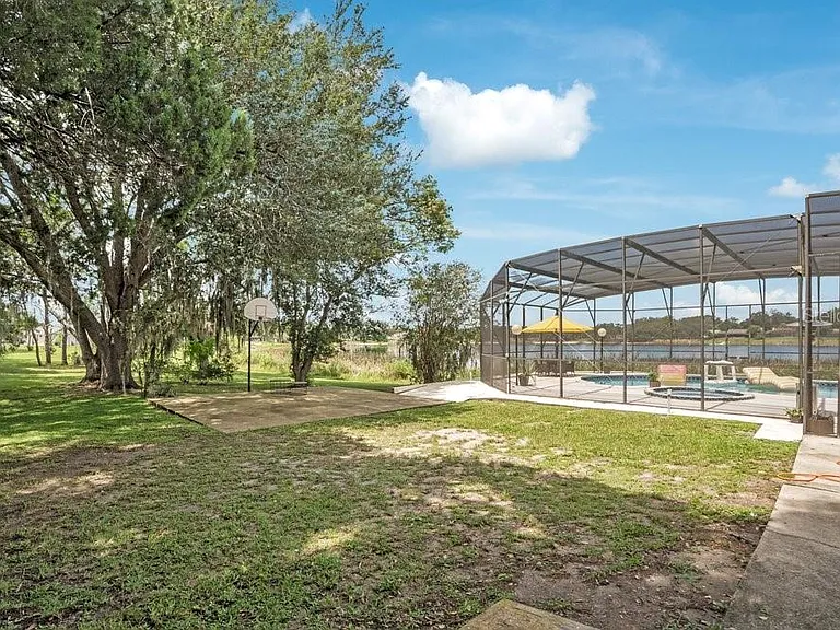 8142 Chianti Dr — Photo 40