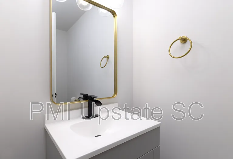 101 Paris View Dr — Photo 8