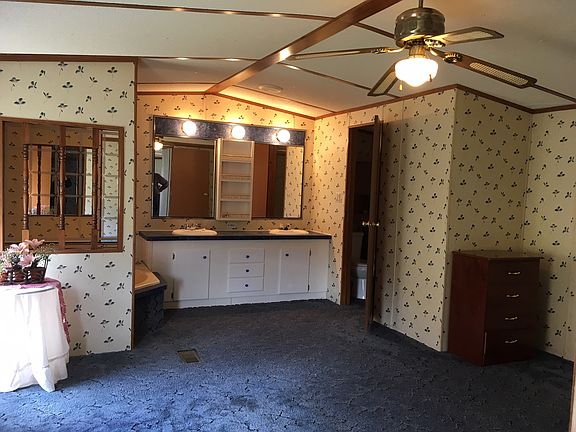 4th image of 338 Pearl Ln