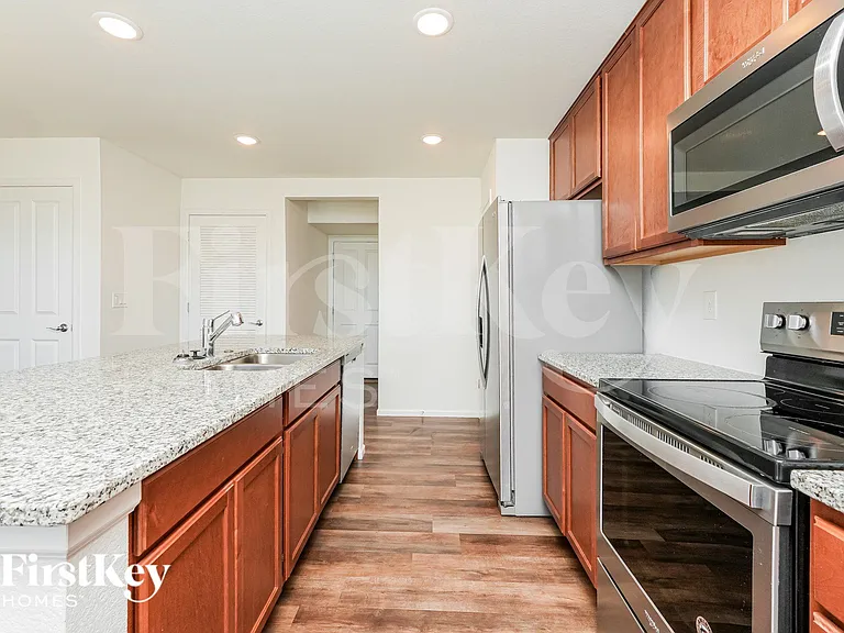 10142 Luneth Dr — Photo 6