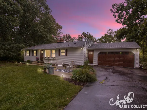 5095 Weeping Willow Dr SE, Grand Rapids, MI 49546