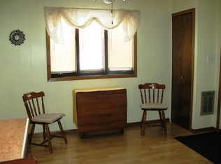 611 N 7th St, Winneconne, WI 54986