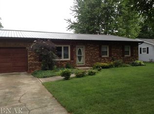 114 E Evergreen Dr, Saint Joseph, IL