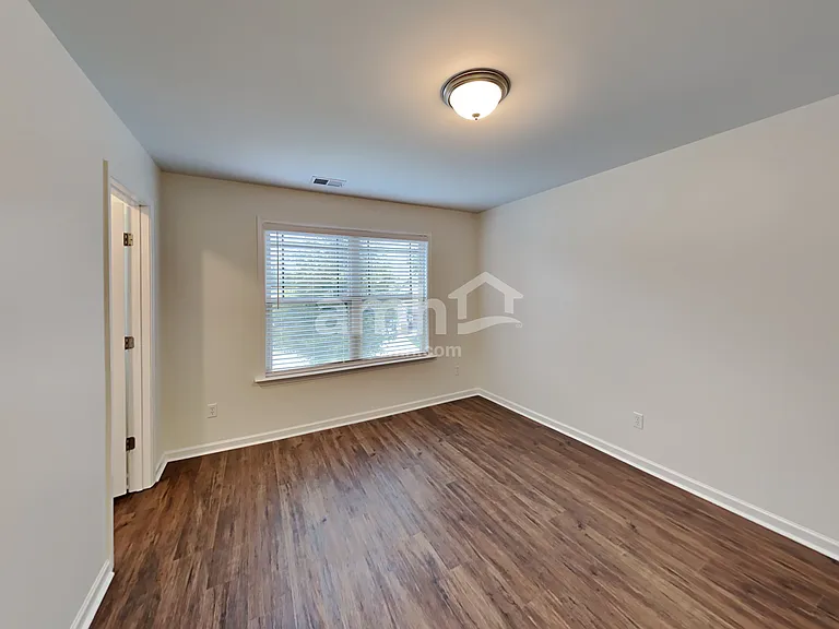 514 Crestmont Ln — Photo 17