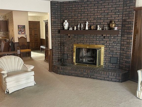 2nd image of 729 Clifton Dr