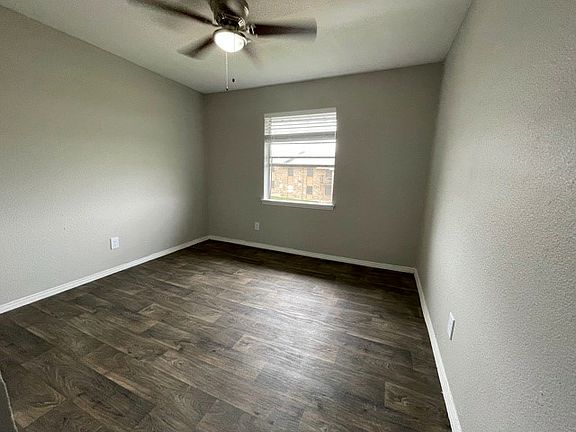 5th image of 5324 Preakness Ln #19-103