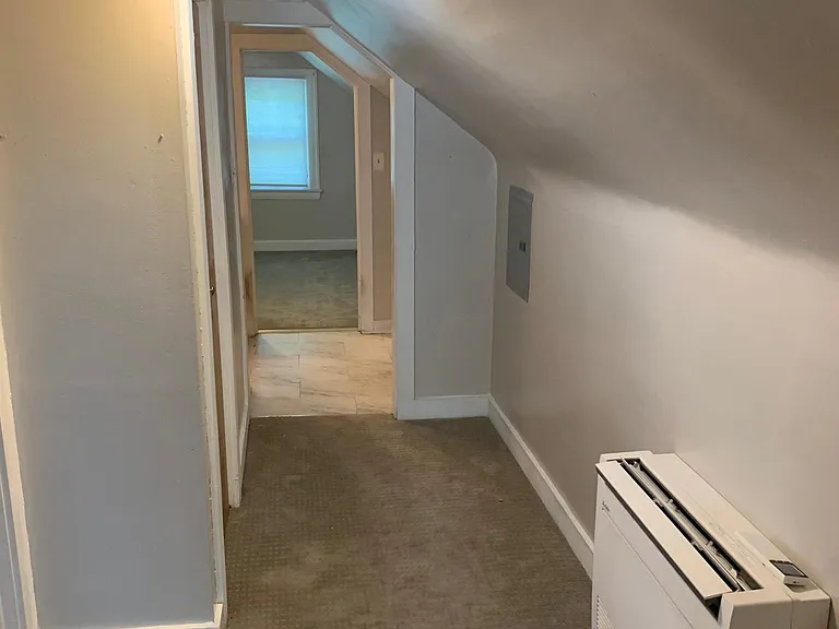 3327 Clarendon Rd #3 — Photo 8