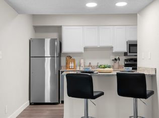 8181 E 41st St #214, Tulsa, OK 74145