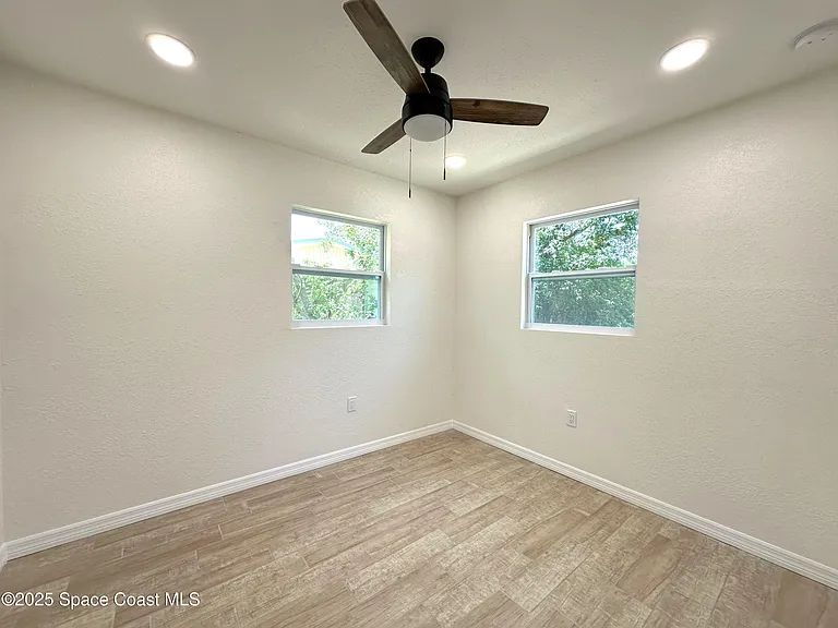 4440 Stuart Ave — Photo 13