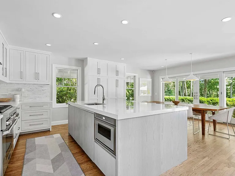 39 Fresh Pond Rd — Photo 8