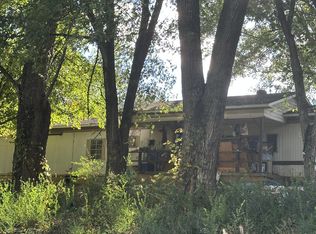 622 County House Rd, Livingston, TN 38570