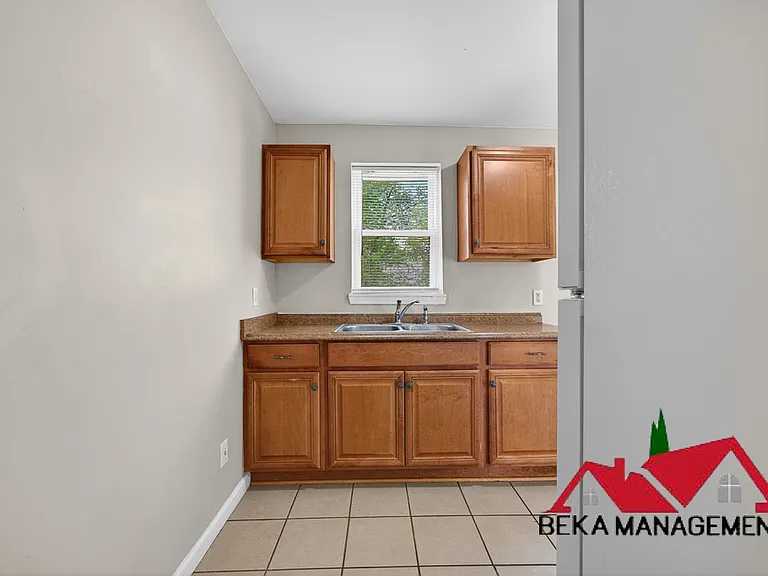 4924 Howe Rd — Photo 4