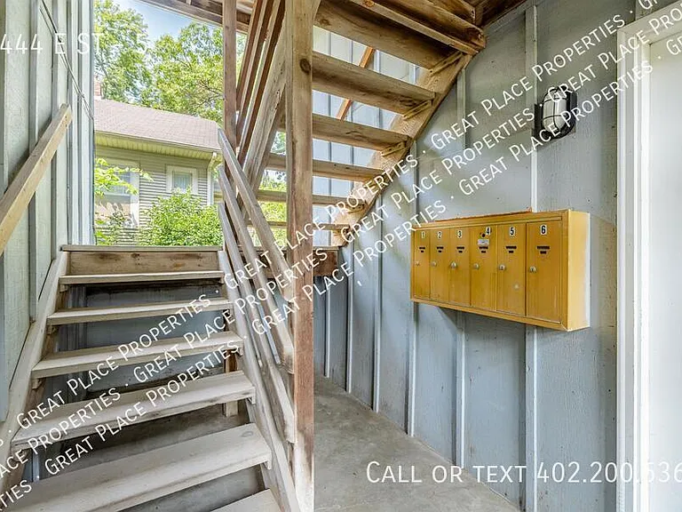 2444 E St #5 — Photo 2