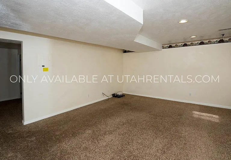 3111 W Davencourt Loop — Photo 23