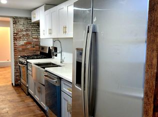 232 N Main St APT 1, Andover, MA 01810
