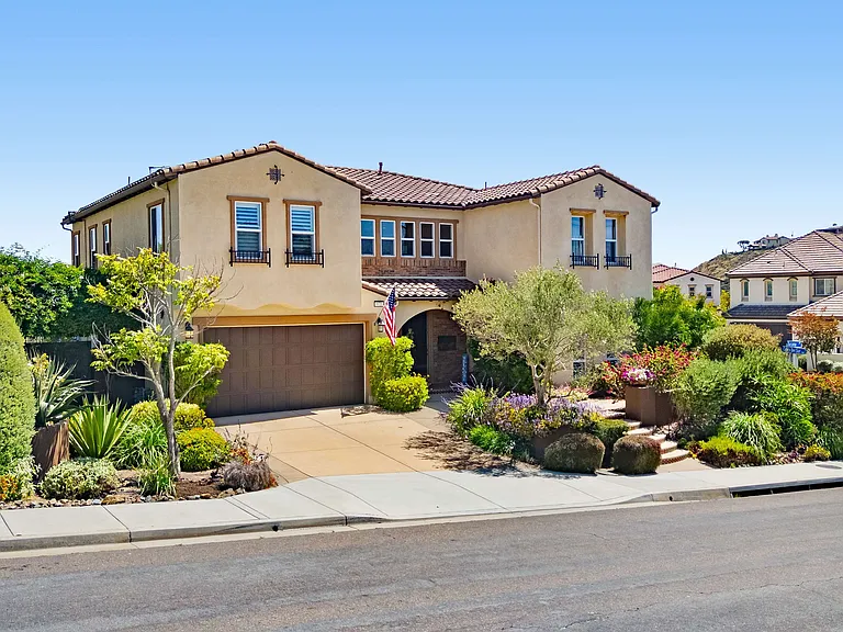 972 Tucana Dr — Photo 7