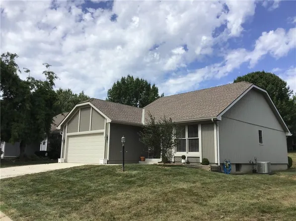 5304 NW 84th Pl, Kansas City, MO 64154