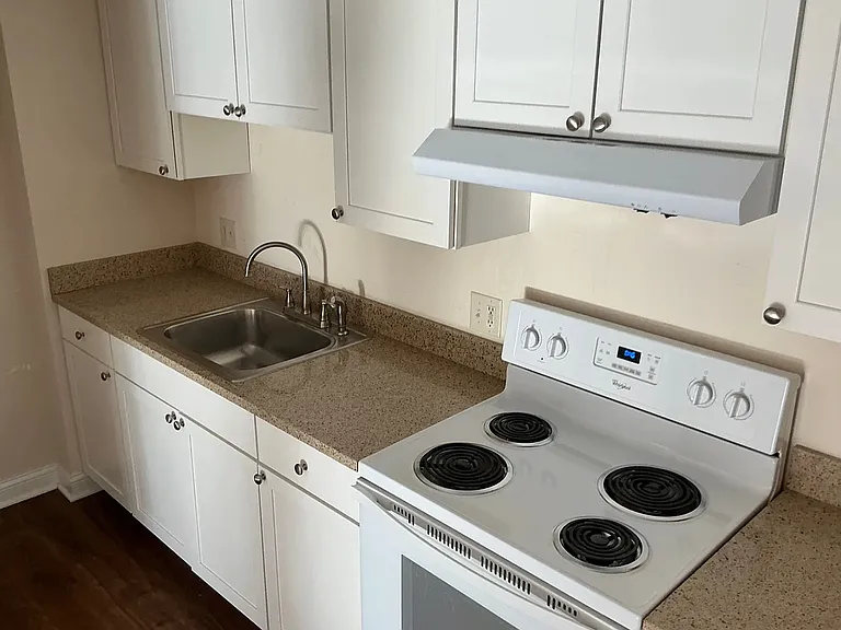 Legacy Village Apartments — Photo 6