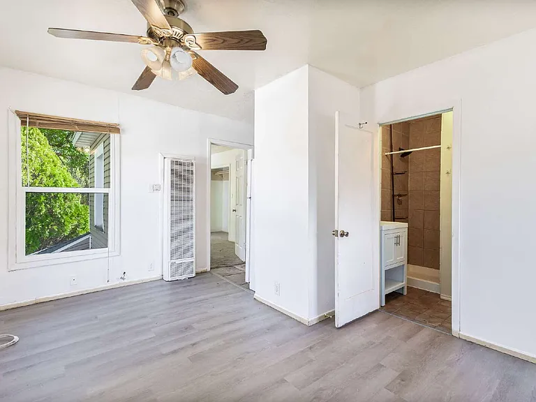 3163 Jefferson Ave #3 — Photo 3