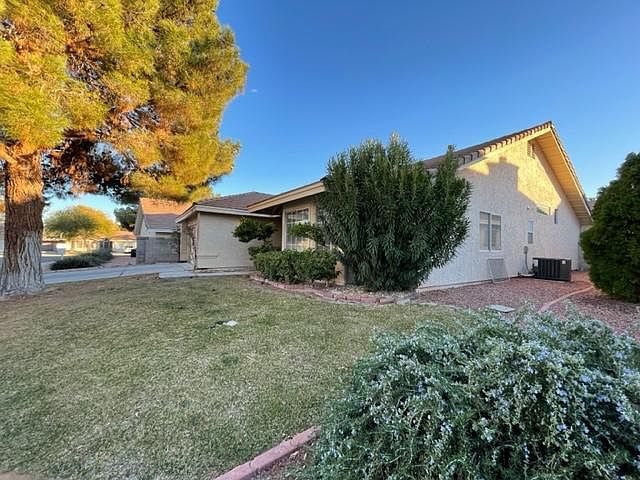 1st image of 293 Grand Teton Dr