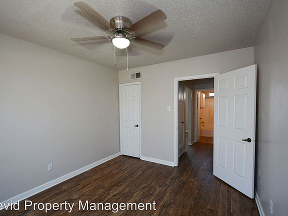5th image of 1161 Poplar Ave APT 36