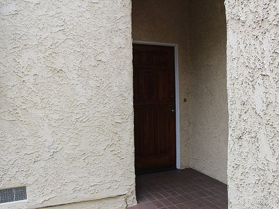 2nd image of 698 Vallejo Villas