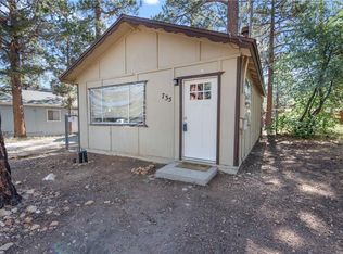 735 Kern Ave, Sugarloaf, CA 92386