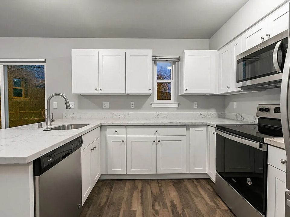 1st image of 2805-2807 Undine St