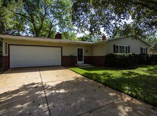 54668 Holly Dr, Elkhart, IN 46514