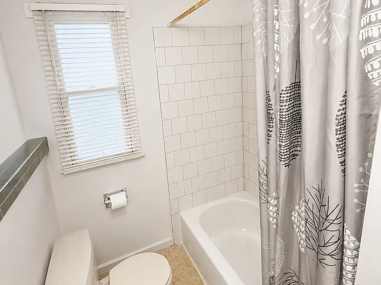 Full Bathroom on Main Floor