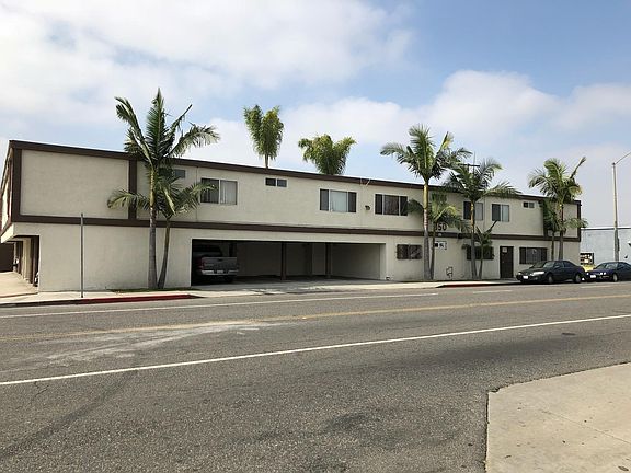 850 E South St UPSTAIRS UNIT