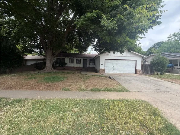 1163 W 25th St, Merced, CA 95340