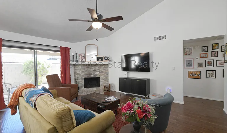 4226 N 22nd St #25 — Photo 2