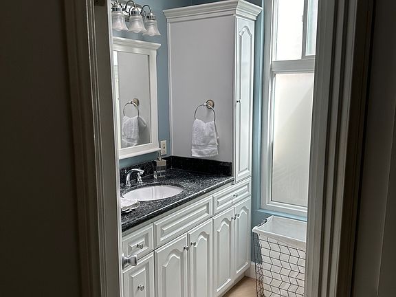 5th image of 383 Bay Shore Ave Unit 404