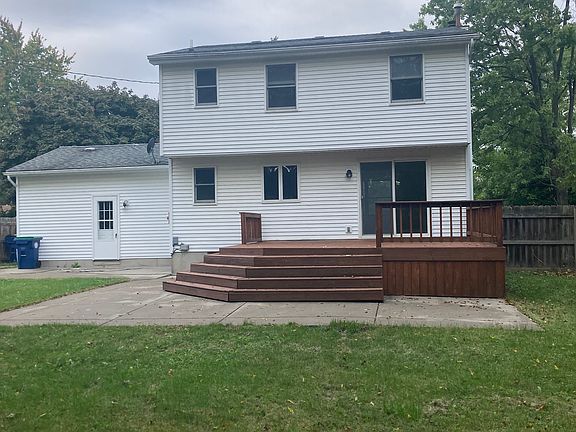 2nd image of 50 Berkley Rd
