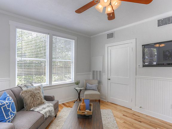 5th image of 2904 W Estrella St APT 5