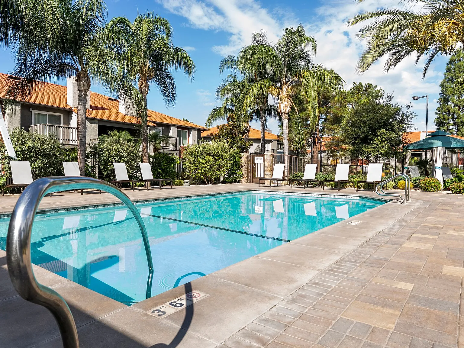 Corona Pointe Resort — Photo 3