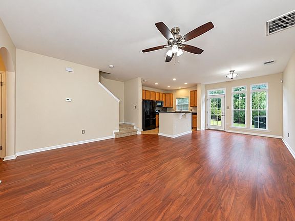 4th image of 3474 Westham Ln