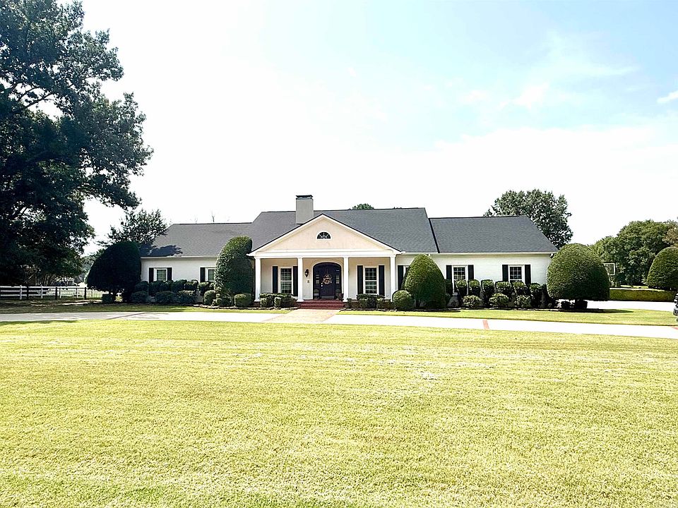 1st image of 3 Edgehill Rd