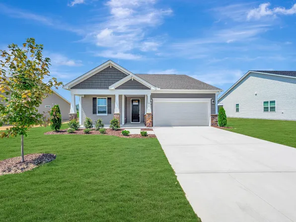 612 Providence Creek Dr, Fuquay Varina, NC 27526