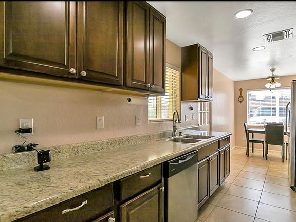 4th image of 3740 W San Miguel Ave