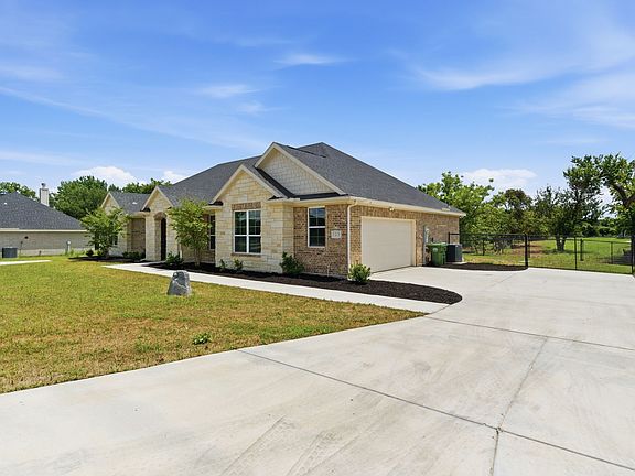 4th image of 113 Cooper Ct