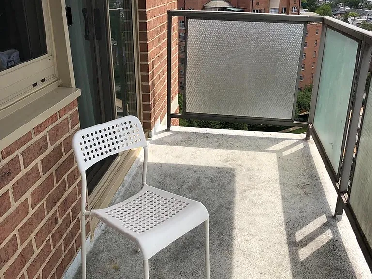 1 E University Pkwy #1001 — Photo 8